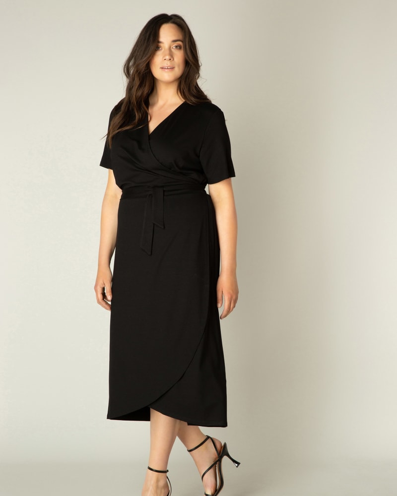 Front of a model wearing a size 0(46) Abbie in Black by Base Level Curvy. | dia_product_style_image_id:279624